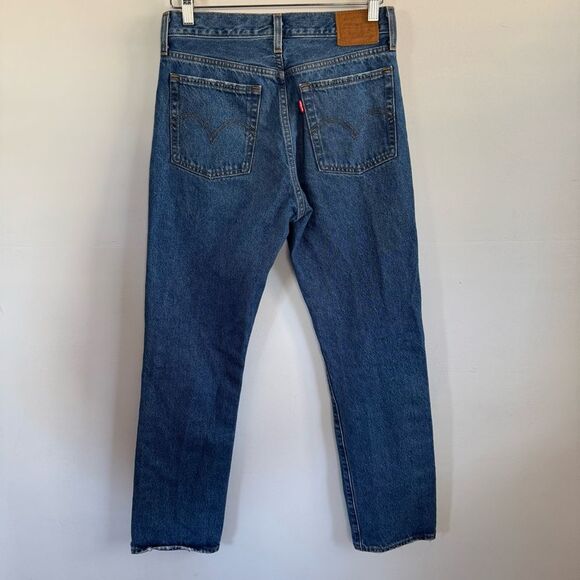 Levi’s Wedgie Fit Straight Leg Jeans Classic Blue Denim Button Fly Women Sz 28 - Picture 9 of 12